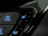 運転席と助手席にシートヒーターを装備しております。