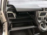 小物収納BOX有ります