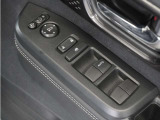 ◆パワーウィンドウスイッチ◆運転席から全席の窓の開閉操作を行うことが出来いつでも換気ができます!