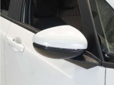 ◆ドアミラーウインカー◆ドアミラーにウインカーを装備しています。対向車に自身の進行方向を合図し安全に運転できます。