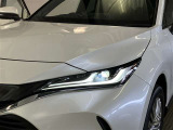 LEDヘッドライトです。デザイン性がよくとても明るいので、夜間の走行や悪天候でも安心です。しかも長寿命!