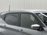 プラスチックバイザーがない分デザインもすっきり★洗車の時の窓拭きもラクラクです!