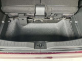 荷室部下部にはちょっとした小物を収納できるアンダーボックスがあるので荷室を広く使えます。