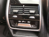 車両の詳細、ご質問につきましては、営業スタッフまでお気軽にご連絡下さいませ。遠方のお客様には実車の詳細動画送信も承ります。お問合せをお待ち致しております。