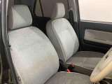 全ての車両に除菌・消臭システム「ワンダークリーン」を施工済みです。シートの表面はもちろん、後ろの席や足元も徹底的に除菌しております。