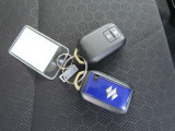 スマートメインキーが1本付いています。キーレス電池もしっかり交換して納車します。