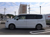 【走行距離 】約0.6万キロ走行しているお車になります!当社試乗車のため、走行距離も少なくおすすめです!