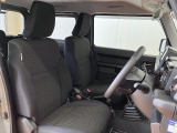 運転席広々