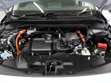【エンジンルーム】Hondaならではの走り、i-VTECエンジン!街中や坂道での加速や高速道路での力強さが特徴です♪