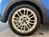 ★お車のお見積りと合わせましてMINI自動車保険のお見積もご用意できます。MINIオーナー様へ向けたMINIディーラーだけの特典がございますMINI自動車保険につきましてもお気軽にご相談下さい。