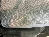 ☆アウトレット車☆運転席側シートにシートに多少のへたりや座面に破れがございますので写真で状態をご確認ください。必要に応じて修理・交換のご希望がございましたら申し受けいたします。