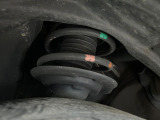 お車を安心してお乗りいただく為には、足回りの定期点検が欠かせません。サービスサポート(有償保証)では無料点検もご提供しており、安心のカーライフをお過ごしいただけるサポート体制が整っています。