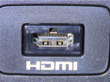 HDMI端子を装備しております。