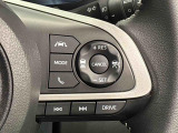 パワーとエコの2つの走行モードの切り替えが可能なステアリングスイッチに加え、高速道路を快適に走行できる全車速追従機能付ACC(アダプティブクル-ズコントロ-ル)スイッチが付いています(^^♪