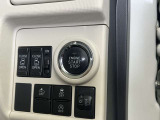 プッシュスタートですのでエンジンの始動もボタンを押すだけです