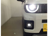 LEDヘッドライトです。デザイン性がよくとても明るいので、夜間の走行や悪天候でも安心です。しかも長寿命!