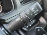 扱いやすさに配慮されたウインカーレバー。運転時の安心感を高めます。