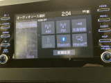 【Miracast】スマホ画面を無線で車載ディスプレイへ映せる快適で便利な機能です。簡単に接続可能です!!