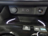 ワイヤレス充電器・USB端子タイプA・C