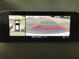 360&deg;ビューモニターでは前後左右4つのカメラ映像をさまざまな走行状況に応じて切り替えてセンターディスプレイに表示することで、駐車時や狭い道でのすれ違い時、見通しの悪い交差点進入時でも安心感を高めます