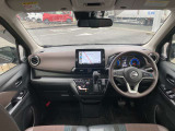 軽とは思えない機能性と上質感を兼ね備えたコックピット