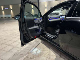 *認定中古車「サーティファイドカー」では、万一お車が故障した場合も、ご購入後2年間は走行距離にかかわらずメルセデス・ベンツ正規サービスネットワークで無料修理いたします。