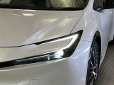LEDヘッドライトです。デザイン性がよくとても明るいので、夜間の走行や悪天候でも安心です。しかも長寿命!