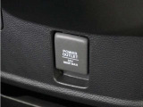 ◆12V電源ソケット◆スマートフォンの充電等にも便利な電源ソケット!使いやすい場所に装備されています。
