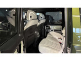 弊社は東京都内に新車ショールームを5ヶ所、認定中古車センターを2ヶ所、豊島区にサービスセンターを1ヶ所と、埼玉県所沢市に板金塗装センターを展開しております。