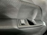 3列目の座席にもシガーソケットが付いています!携帯電話の充電など使い方自由自在です♪