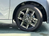 日産純正アルミホイール タイヤサイズは165/55R15です。