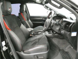気になる汚れは「まるまるクリン」で解消! 当社の中古車はシートを外して隅々までキレイにクリーニングしてあります。