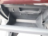 認定中古車保証1年間距離無制限の保証とロードアシスタンスサービスが全車に付帯されています。また、1年間または2年間の延長保証(有償)もご利用いただけます。