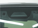 ◆Honda SENSING◆ カメラ等装置で精度の高い検知能力を発揮、安全運転を支援します。ステアリング上のコントローラーに注目!