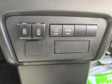 スマホ等の充電も可能です!!車線逸脱防止機能のボタンもこちらについています!