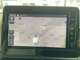 日産純正9インチメモリーナビ(MM223D-L)装備。スマートフォンによる部分地図更新、Bluetooth接続での音楽視聴、快適な画面操作と高音質なオーディオ再生。