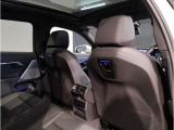 ★サンルーフ★解放感溢れる仕様です★チルドアップや全開にも出来、車内を明るくしてくれます★