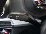 ●アダプティブクルーズコントロールはミリ波レーダーを使用して前車との車間距離を最適に保ちます。また、万が一の時は緊急停止ブレーキ機能も備えておりますので、どなたでも安心してドライブを楽しめます。