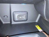 スマートフォンやお手持ちの機器のバッテリー残量が少なくなっても、運転中に充電ができるので安心ですね!