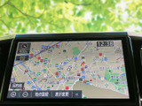 鮮明な地図表示で、運転中のルート確認が容易です。最新の交通情報も確認でき、スムーズなナビゲーションを実現します。