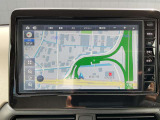 日産純正9インチメモリーナビ(NM1)装備。ワンタッチ部分地図更新、Apple CarPlay、Android Autoのワイヤレス接続、Wi-Fiに接続することで、ネット動画の視聴も可能です。