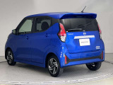 【ワイド保証】日産販売店の中古車には、無料で保証が付いています。走行距離無制限で、無料保証期間は1年間から。品質に自信があるから実現した、日産ならではの保証です。