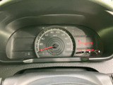 視認性の高いメーターで、速度や燃料残量を一目で確認できます。運転に必要な情報をクリアに表示し、安全なドライブをサポートします。