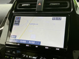 鮮明な地図表示で、安全な運転をサポート。目的地までのルートを分かりやすく案内し、スムーズなナビゲーションを実現します。