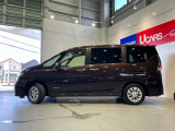 日産ディーラーならではの経験豊富な整備士が、お渡し前にきっちりと車検整備をさせていただいております。またお渡し後1ヶ月もしくは1000kmで、無料の点検整備を実施させていただきます。