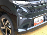 死角になりやすい左右方向の障害物をブザーで知らせてくれるコーナーセンサー搭載