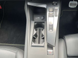 運転中の視線移動を抑えるレイアウトの「iCockpit」。