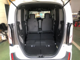 【トランクルーム】荷物も乗せやすく、使いやすいです!セカンドシートを倒せばさらに広い空間に♪