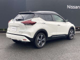 プライバシ-ガラスが装備されています。外を見るときは気にならずに、後方車両から車内が見えにくい設計です。