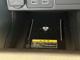 めちゃめちゃ助かる!!ワイヤレス充電器が搭載されてます♪